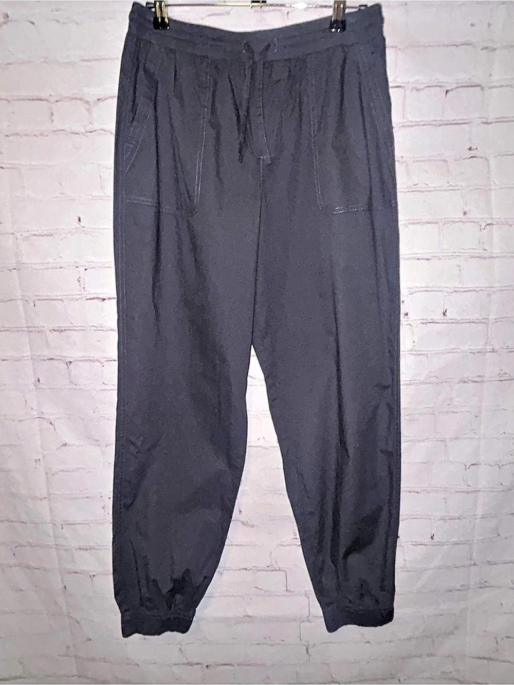 Pact Poplin Joggers women’s size M